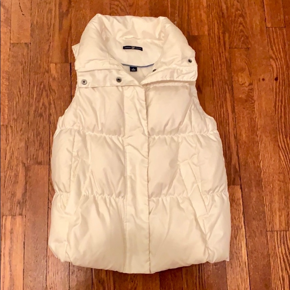 Gap Puffer Vest